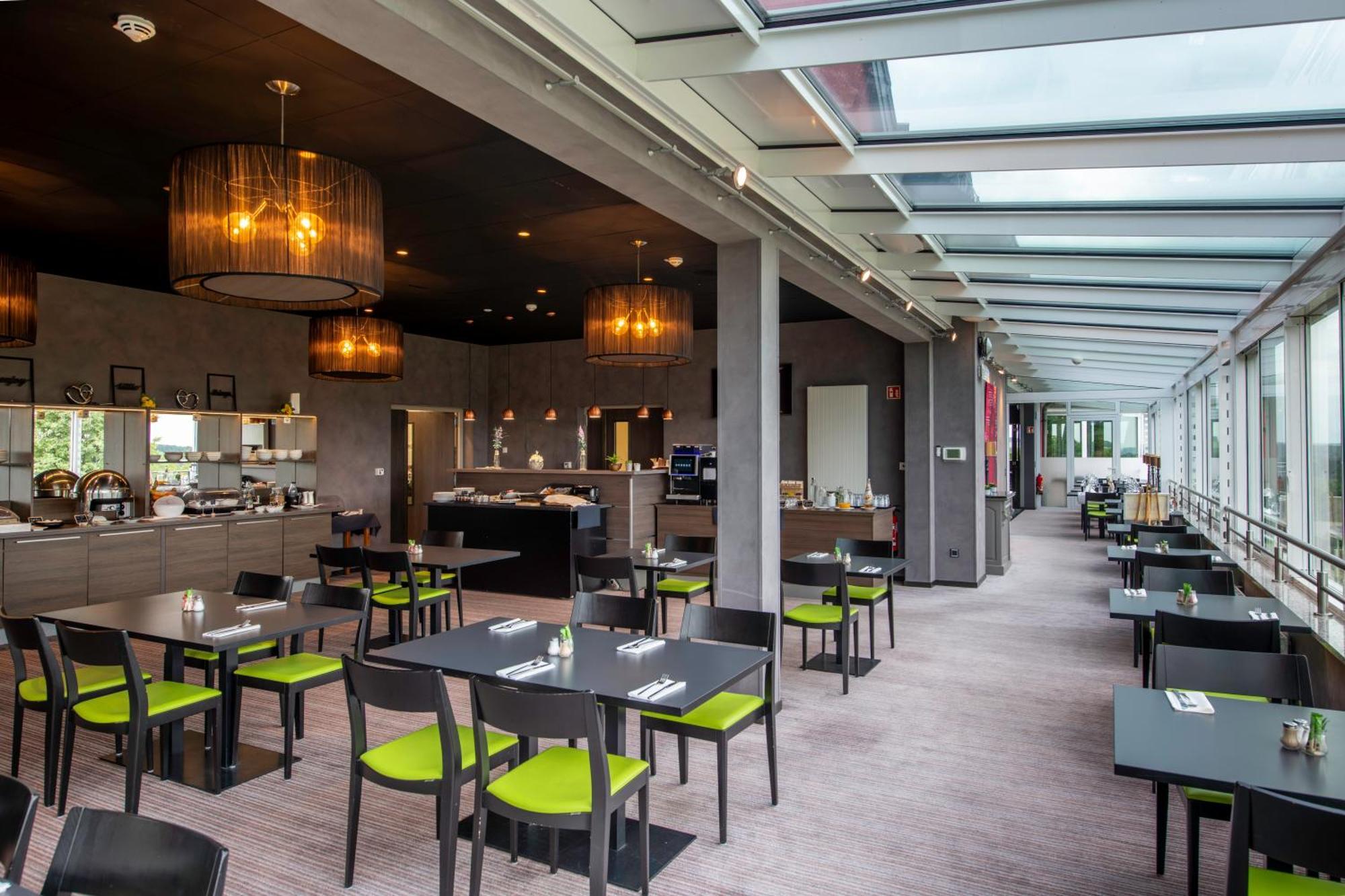 L'Hotel Et Restaurant Du Golf De Clervaux Eselborn 外观 照片